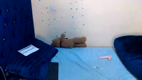 Snapshot of sexybilha483 chatting on 06-03-26, 06:05 Sexybilha483 online show from 06-03-26, 06:05