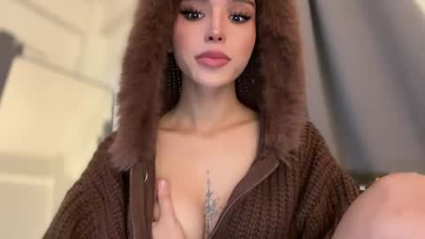 Snapshot of sexybite1 chatting on 07-18-26, 01:10 Seraphina Blaze online show from 07-18-26, 01:10