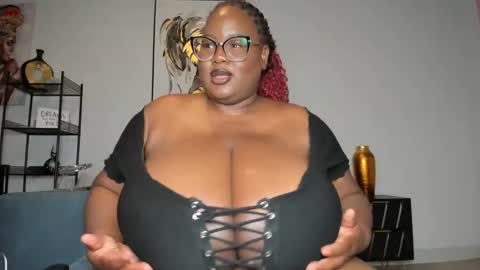 Snapshot of sexyblackhugetits chatting on 11-16-25, 05:13 sexyblackhugetits online show from 11-16-25, 05:13