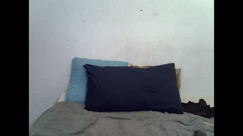 Snapshot of sexyboobs16 chatting on 10-17-25, 08:33 sexyboobs16 online show from 10-17-25, 08:33