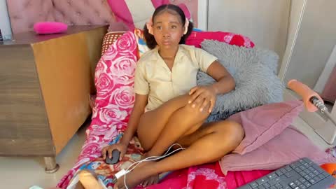 Snapshot of sexybrunnetem chatting on 02-04-25, 05:21 sofia online show from 02-04-25, 05:21