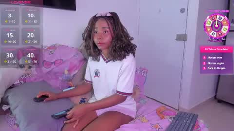 Snapshot of sexybrunnetem chatting on 06-27-26, 10:09 sofia online show from 06-27-26, 10:09