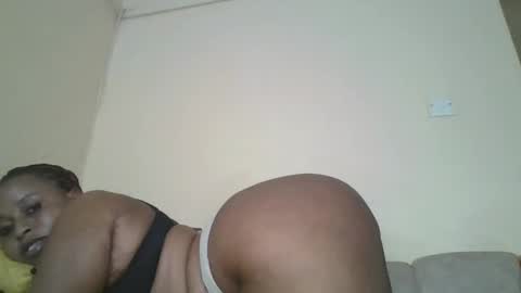 Snapshot of sexybuttie01 chatting on 04-11-26, 09:13 sexybuttie01 online show from 04-11-26, 09:13