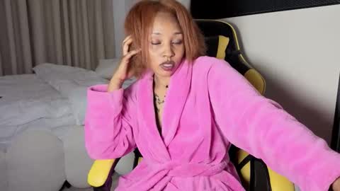 Snapshot of sexycabdy chatting on 09-10-25, 12:32 sexycabdy online show from 09-10-25, 12:32
