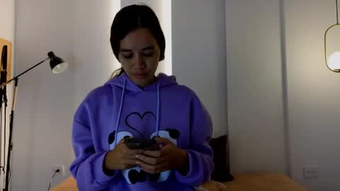 chanell and yina online show from 04-18-26, 01:37