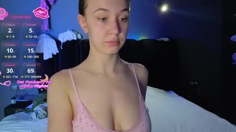 Sophia online show from 04-03-26, 12:36