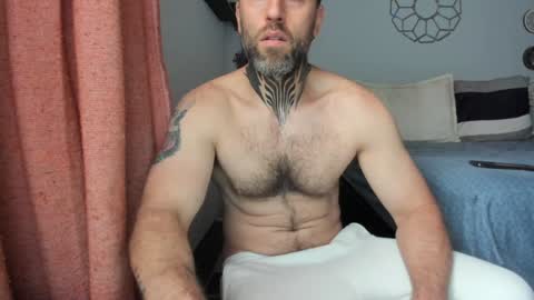 Snapshot of sexycolombian2022 chatting on 01-04-25, 03:17 Antonioylola online show from 01-04-25, 03:17