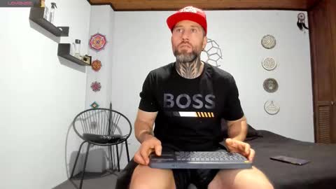 Snapshot of sexycolombian2022 chatting on 11-04-25, 12:04 Antonioylola online show from 11-04-25, 12:04