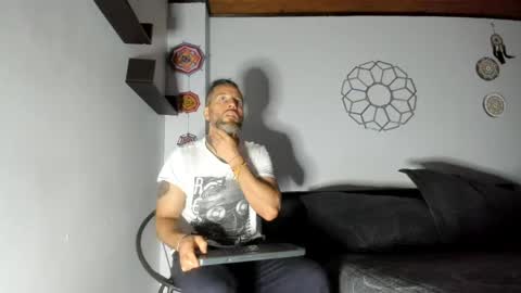 Antonioylola online show from 06-06-26, 10:53