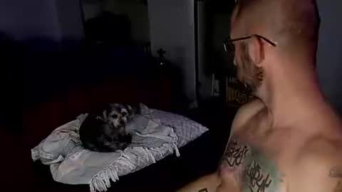 Snapshot of sexydaddy115851 chatting on 11-18-25, 09:25 Jasyn online show from 11-18-25, 09:25