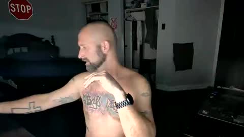 Snapshot of sexydaddy115851 chatting on 12-03-25, 05:59 Jasyn online show from 12-03-25, 05:59