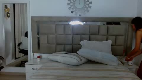 DAKOTA online show from 01-11-25, 01:37