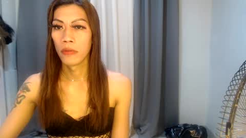 Snapshot of sexydevine_34 chatting on 12-02-24, 01:03 Devine online show from 12-02-24, 01:03