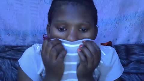 Snapshot of sexydoll002 chatting on 10-11-25, 08:13 sexydoll002 online show from 10-11-25, 08:13