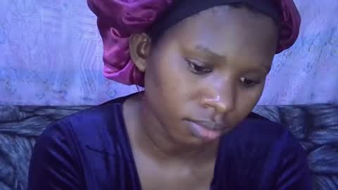 Snapshot of sexydoll002 chatting on 10-19-25, 06:47 sexydoll002 online show from 10-19-25, 06:47