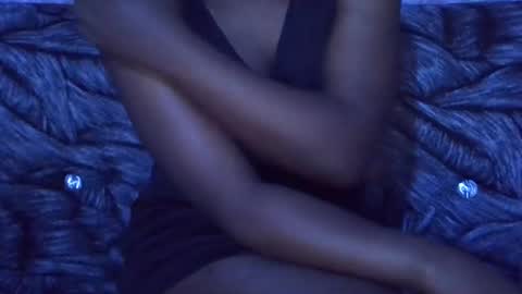 Snapshot of sexydoll002 chatting on 10-19-25, 06:52 sexydoll002 online show from 10-19-25, 06:52