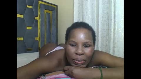 Snapshot of sexyebonygal chatting on 02-02-26, 06:06 QUINTER online show from 02-02-26, 06:06