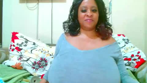 sexyebonylove89 online show from 04-26-26, 01:03