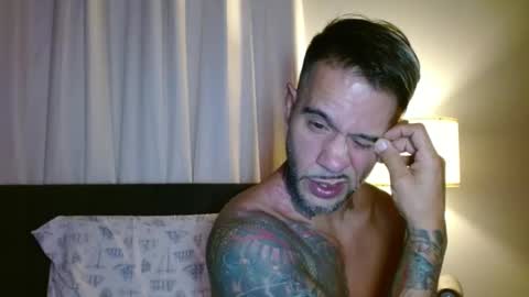 Snapshot of sexyfitdaddy chatting on 09-13-25, 02:33 Sexy Fit Daddy online show from 09-13-25, 02:33