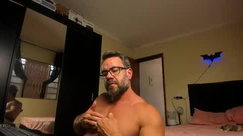 Snapshot of sexyflightz chatting on 12-19-25, 04:14 chris online show from 12-19-25, 04:14