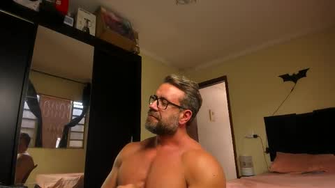 Snapshot of sexyflightz chatting on 02-15-26, 03:20 chris online show from 02-15-26, 03:20