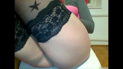 Snapshot of sexyfootlady chatting on 02-09-25, 10:11 sexyfootlady online show from 02-09-25, 10:11