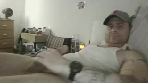 Snapshot of sexyfredy7722 chatting on 11-15-25, 04:32 sexyfredy7722 online show from 11-15-25, 04:32