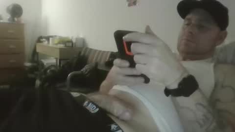 Snapshot of sexyfredy7722 chatting on 12-21-25, 06:20 sexyfredy7722 online show from 12-21-25, 06:20