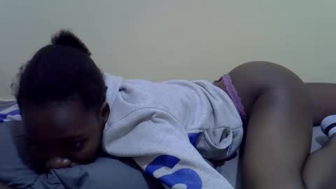 Snapshot of sexyghurl12 chatting on 10-03-25, 05:59 sexyghurl12 online show from 10-03-25, 05:59