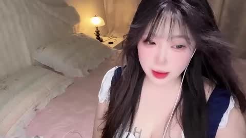 Snapshot of sexygirl_cici chatting on 06-10-26, 03:44 sexygirl_cici online show from 06-10-26, 03:44