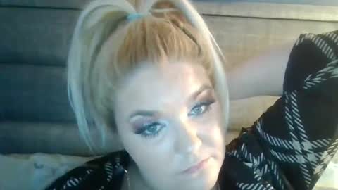 sexygirly1903 online show from 04-15-26, 01:23