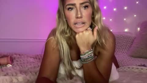 Ashley Love online show from 11-29-25, 07:22