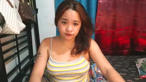 Snapshot of sexyheartyy chatting on 05-20-26, 07:09 Heart online show from 05-20-26, 07:09