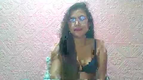 Snapshot of sexyjessa20 chatting on 03-11-26, 03:29 sexyjessa20 online show from 03-11-26, 03:29