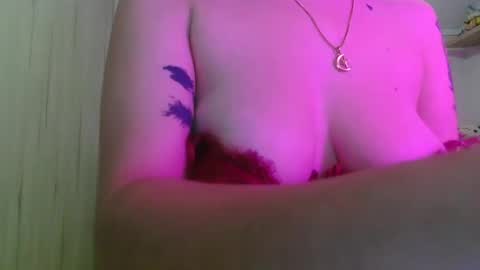 Snapshot of sexyjessicavega chatting on 05-11-26, 10:18 sexyjessicavega online show from 05-11-26, 10:18