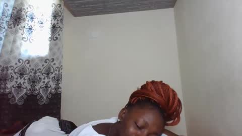 JOAN online show from 12-14-25, 11:37