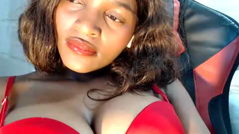 sexyjustin202 online show from 06-25-26, 12:10