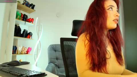 Snapshot of sexykata_s chatting on 10-07-25, 03:36 katalina larson online show from 10-07-25, 03:36