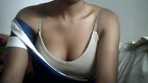 sexylarra12 online show from 12-13-24, 07:58
