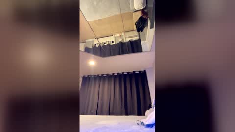 Snapshot of sexylatincouple chatting on 02-07-26, 04:38 SEXYLATINCOUPLE online show from 02-07-26, 04:38