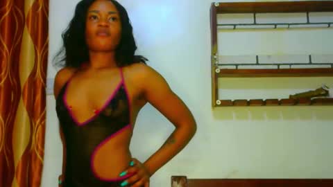 Snapshot of sexylavinn chatting on 11-02-25, 11:40 lavinn online show from 11-02-25, 11:40