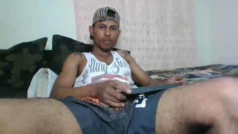 Snapshot of sexyleon69 chatting on 02-22-25, 04:30 Sexy leon online show from 02-22-25, 04:30