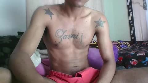 Snapshot of sexyleon69 chatting on 12-22-25, 11:51 Sexy leon online show from 12-22-25, 11:51