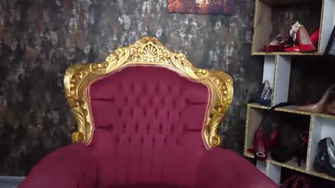 Snapshot of sexylilian chatting on 05-08-26, 10:42 Mistress Lilian Lestrange online show from 05-08-26, 10:42
