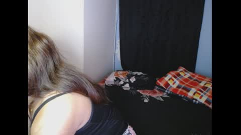 Snapshot of sexyloba_ chatting on 01-01-25, 02:30 sexyloba independent model online show from 01-01-25, 02:30