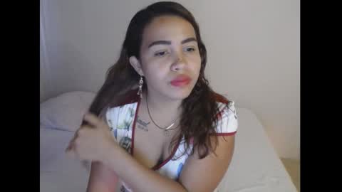 Snapshot of sexyloba_ chatting on 02-21-25, 09:22 sexyloba independent model online show from 02-21-25, 09:22