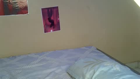 sexylucy33 online show from 04-18-26, 12:53