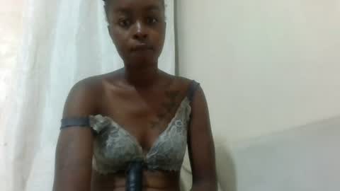 Snapshot of sexylydiah chatting on 06-13-26, 03:37 sexylydiah online show from 06-13-26, 03:37