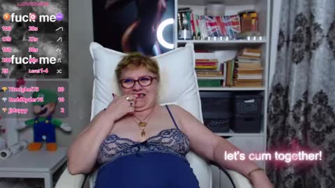 Snapshot of sexylynette4u chatting on 01-12-25, 02:09 sexylynette4u online show from 01-12-25, 02:09