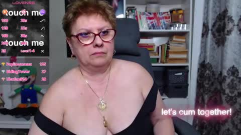 Snapshot of sexylynette4u chatting on 02-27-25, 01:28 sexylynette4u online show from 02-27-25, 01:28